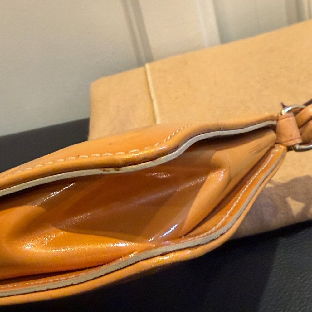 LOUIS VUITTON Monogram Vernis Yellow Lexington Pochette with Dustbag & COA - Picture 5 of 13